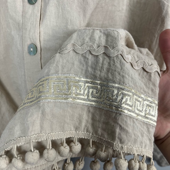 John Mark Women’s Tunic Blouse Beige Boho Pom Pom Trim Top Blouse Embellished S - Picture 3 of 8